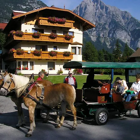 Hotel-garni Weidacherhof 3*