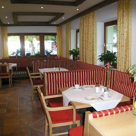 Hotel-garni Weidacherhof ホテル 3*