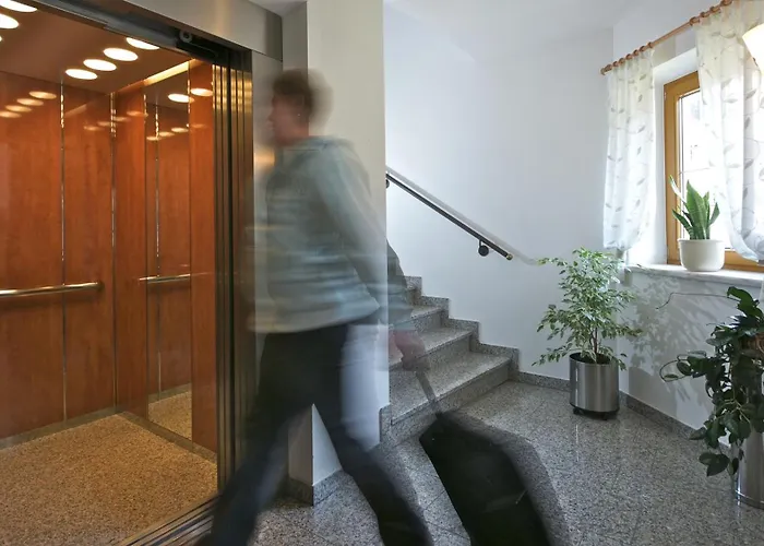 Szálloda Hotel-garni Weidacherhof 3*