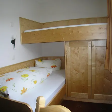 Отель Hotel-garni Weidacherhof Лойташ