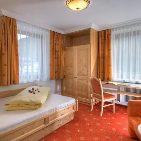 Hotel-garni Weidacherhof Hotel Leutasch